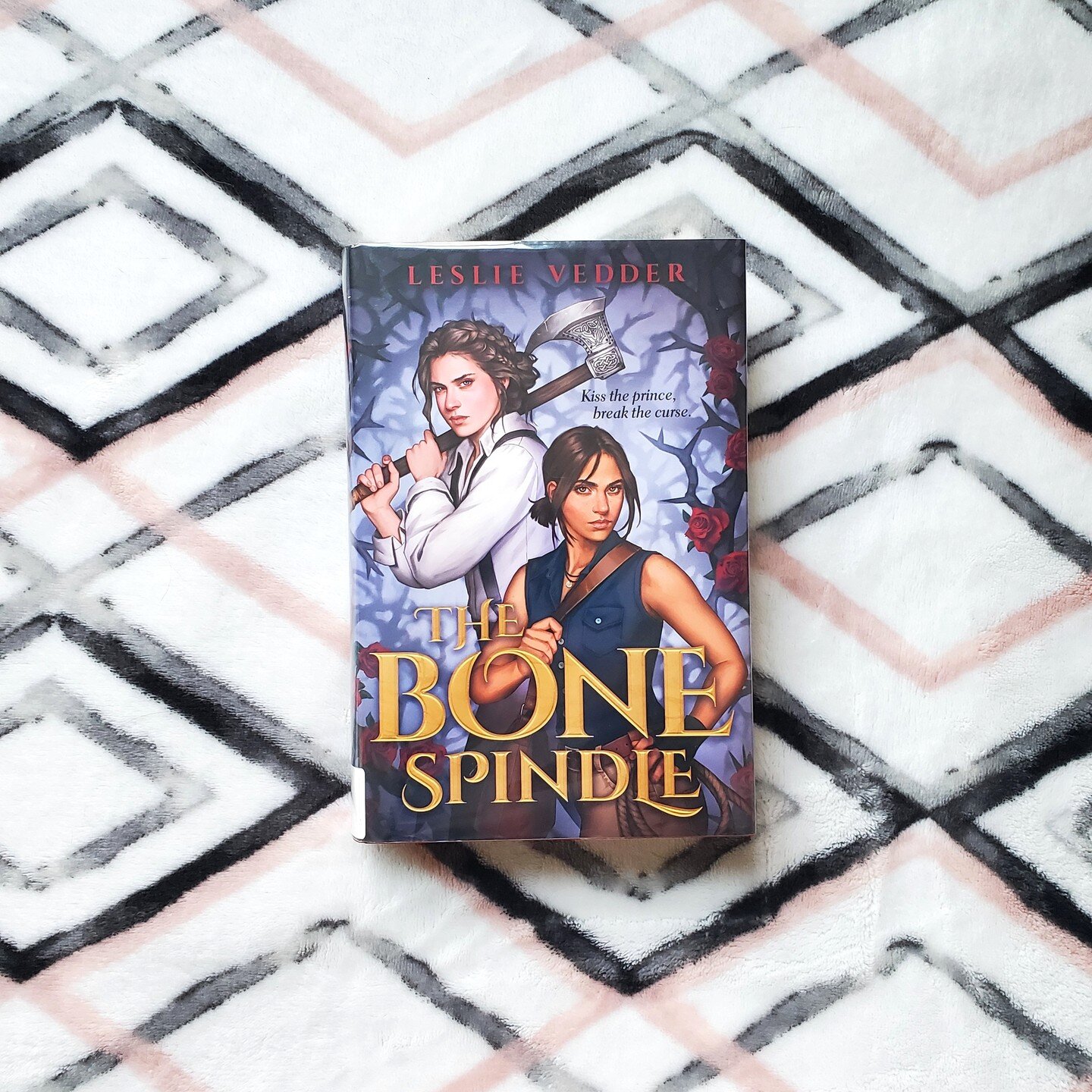 ⭐⭐⭐⭐⭐ Such an amazing debut! The characters are so likeable, especially with all the witty banter. It's full of fairytale fables reimagined in new ways and treasure hunting adventures that give me Indiana Jones vibes. The writing is expertly crafted,